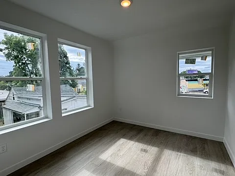 3827 SE 52nd Ave #202 — Photo 12