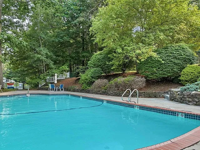 365 Winding Pond Rd — Photo 37