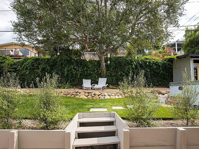3062 Lucinda Ln — Photo 4