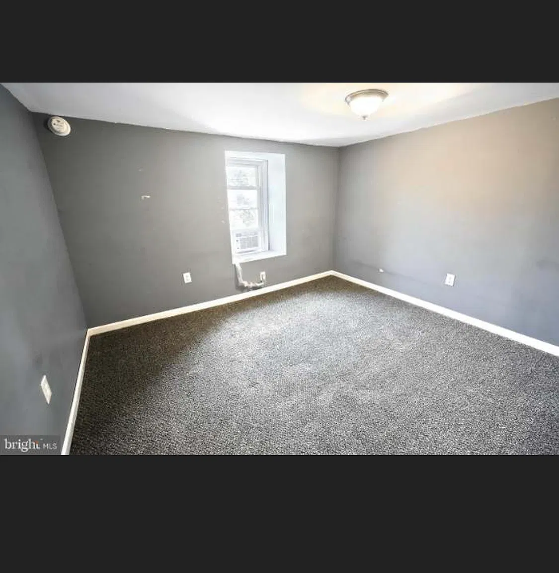 3 bed, 1280 sqft, $1,599 — Photo 1