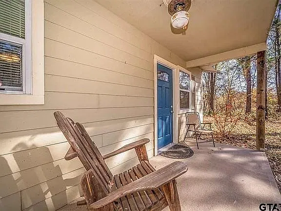 258 Private Road 7422 — Photo 2