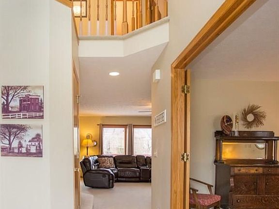 4th image of 6311 N 153rd St