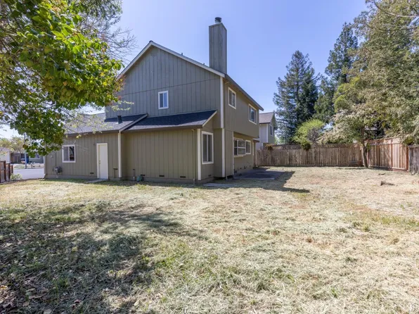 125 Thrushwing Avenue, Windsor, CA 95492