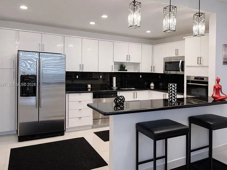 19380 Collins Ave #307 — Photo 3