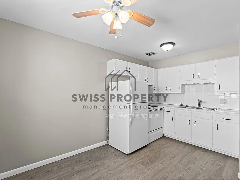 1549 Oakland Park Ave — Photo 17