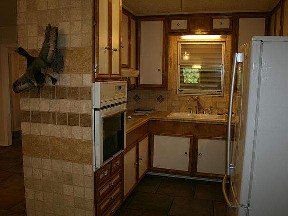3rd image of 4030 Bahama Dr