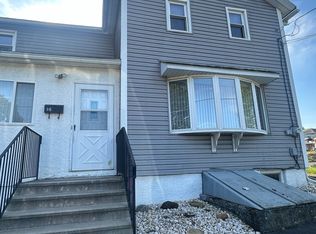 86 River St, Pittston, PA 18640