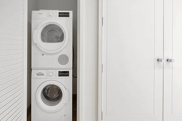 Rented by Bond New York | media 1