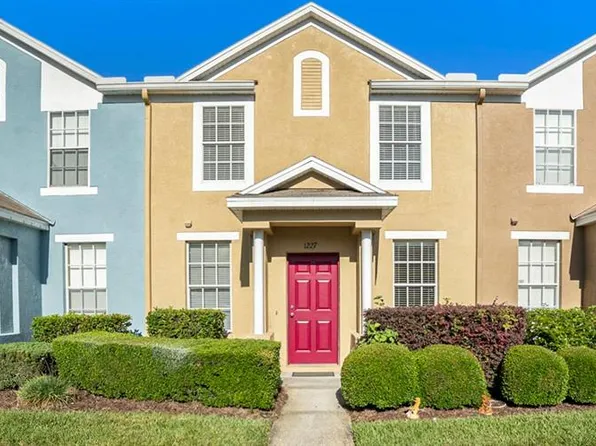 1227 Charlesworth Dr, Zephyrhills, FL 33543