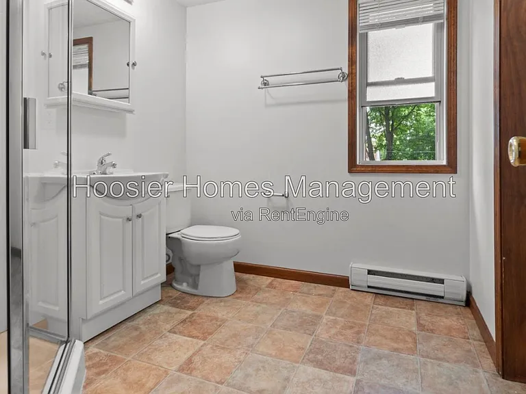 2919 S East St — Photo 11