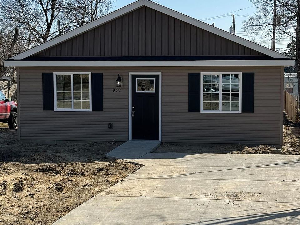 1st image of 959 La Salle Ave