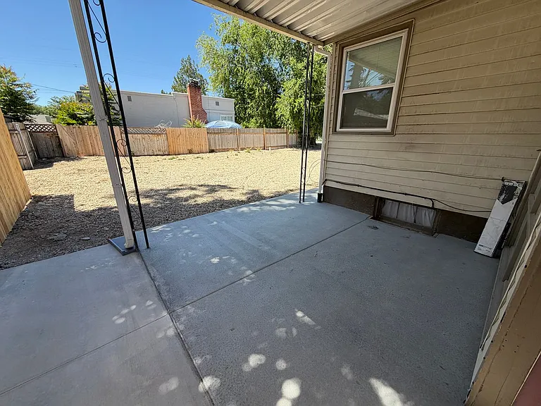303 S Ivy St — Photo 13