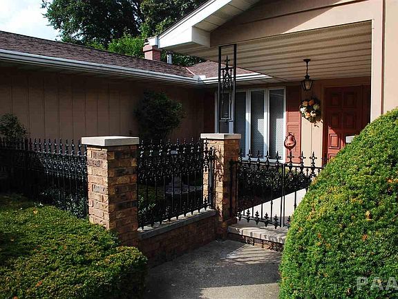 3rd image of 4803 W Bridalwood Dr