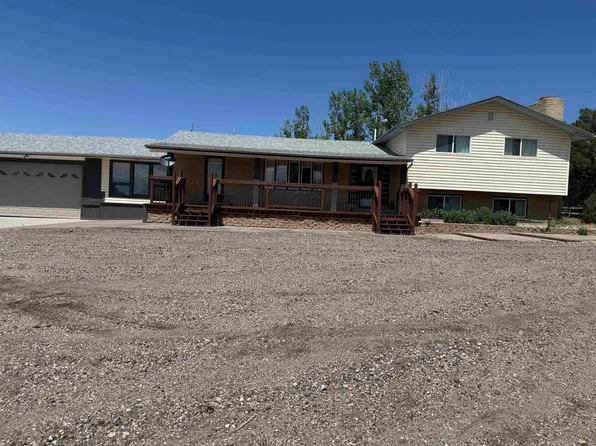810 E 30th Ave, Torrington, WY 82240
