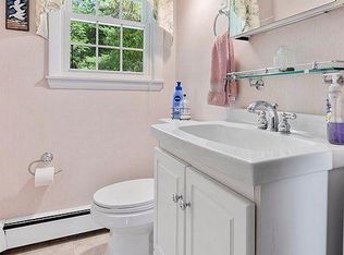 39 Ruthellen Rd, Framingham, MA 01701