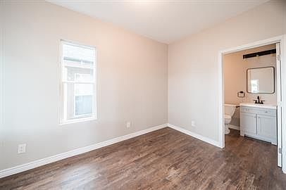 2nd image of 2049 Franklin Ave #1