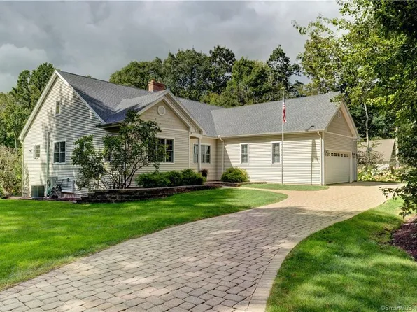 69 Troutwood Drive, New Hartford, CT 06057