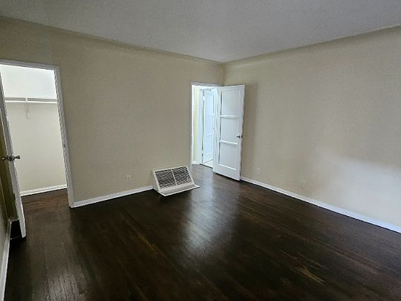 2nd image of 122 N Gale Dr #B