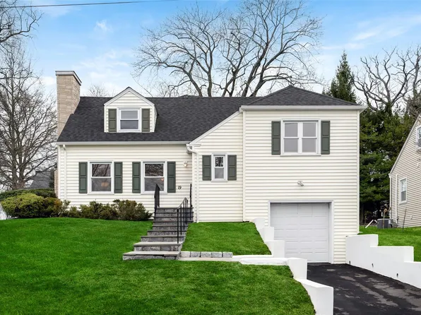 19 Francis Lane, Port Chester, NY 10573