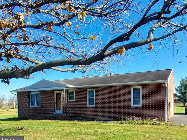 5215 Harney Rd, Taneytown, MD 21787