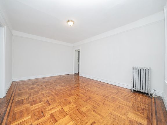 3rd image of 56 Bennett Ave APT 4B