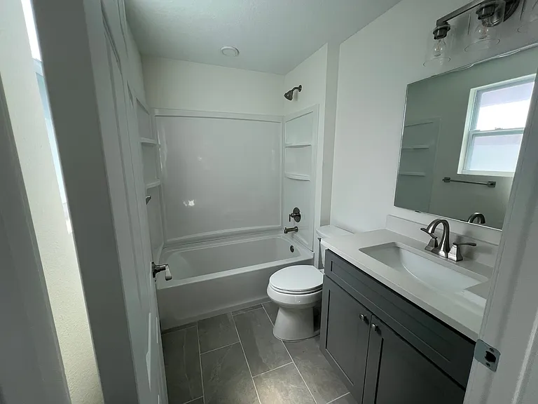 219 S Grandview Ave — Photo 20