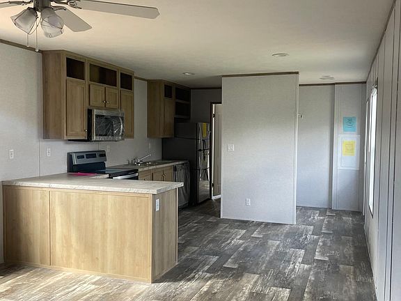 4th image of 1012 SW 23rd St #1012