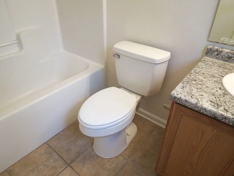 2738 W Tharpe St #903 — Photo 19