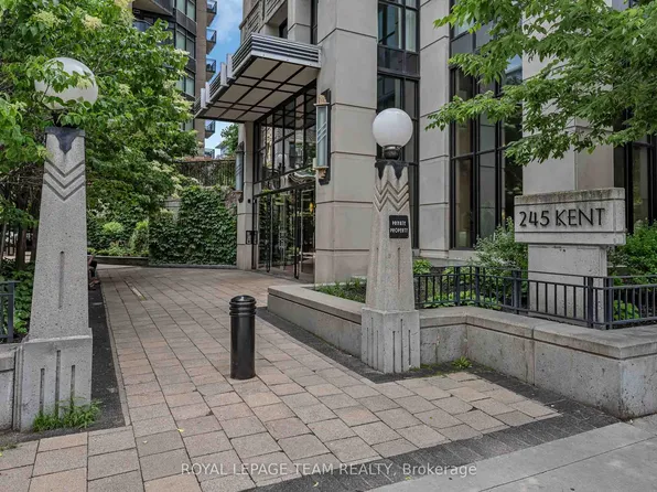 245 Kent St #507, Ottawa, ON K2P 0A5