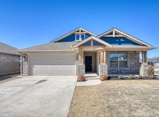 383 Pleasant Vw, Harrah, OK 73045