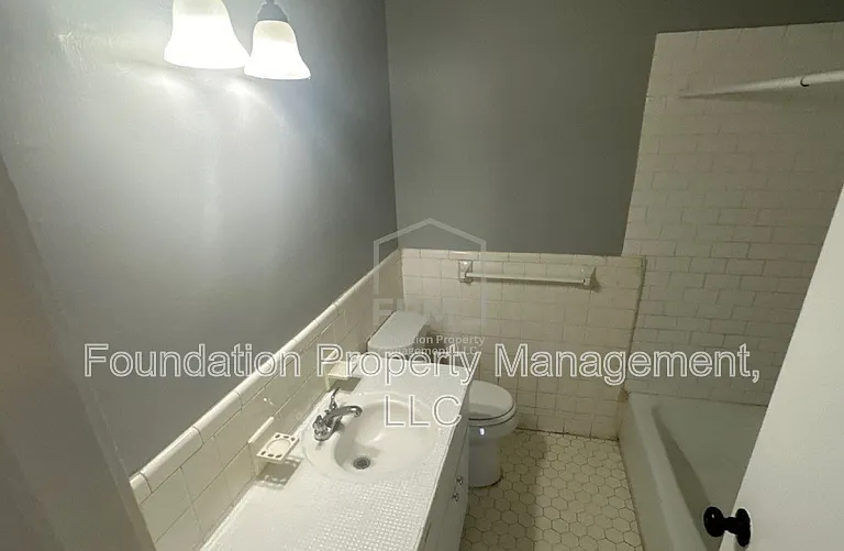 2874 Knight Rd — Photo 10