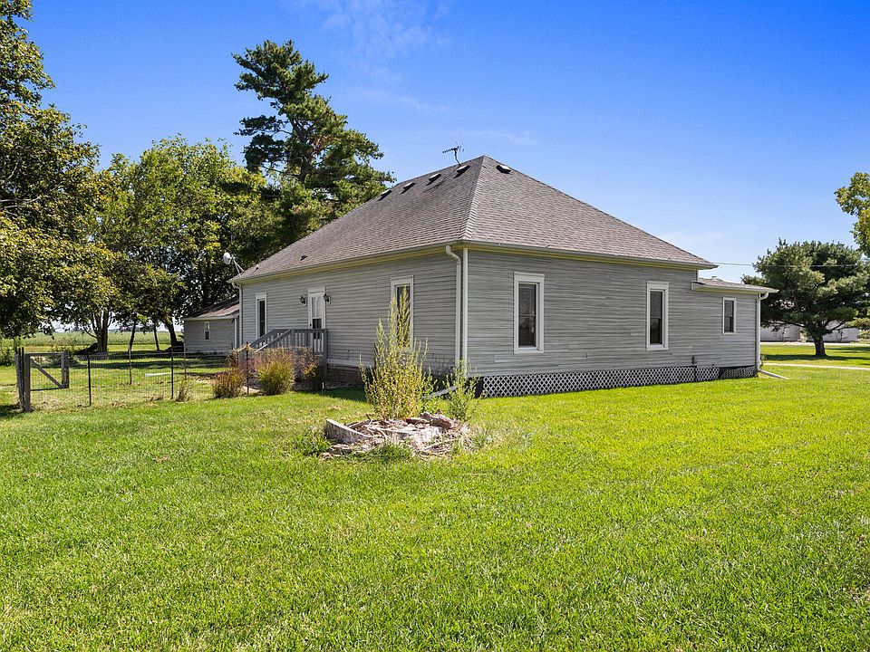 128 N County Road 1600 E, Villa Grove, IL 61956 Zillow