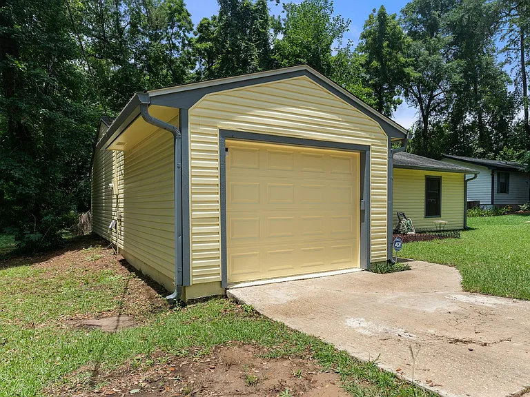 2434 Jolene Ln — Photo 4