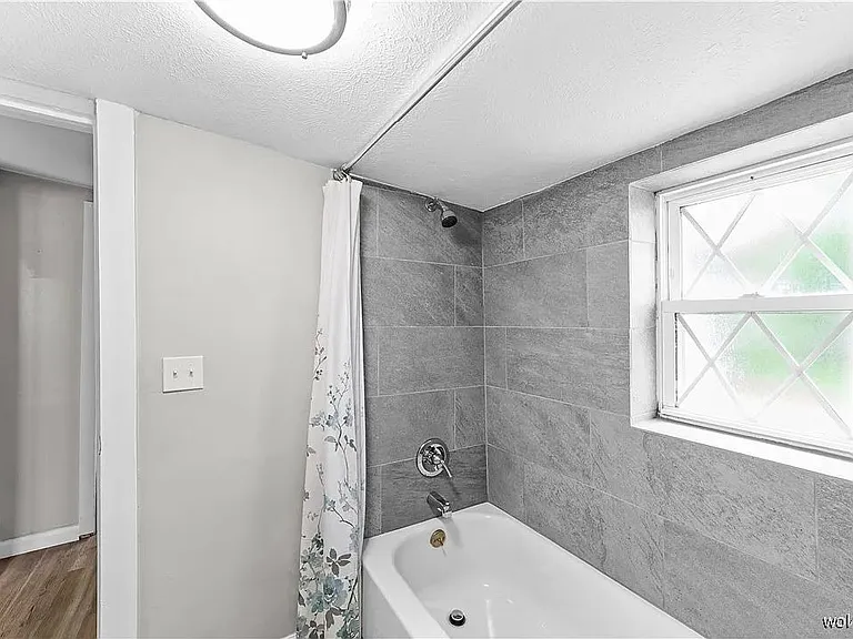 7686 Pinehurst Dr #1 — Photo 8