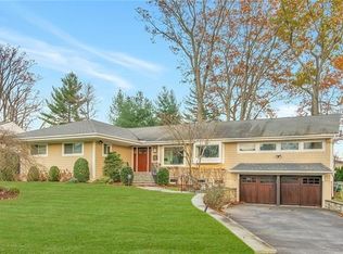 6 Hunter Dr, Eastchester, NY 10709