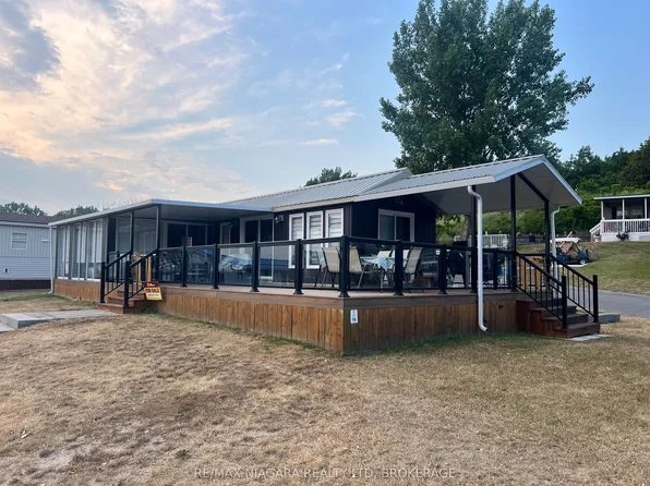 14 Sunset Bch, Pt Colborne, ON L0S 1R0