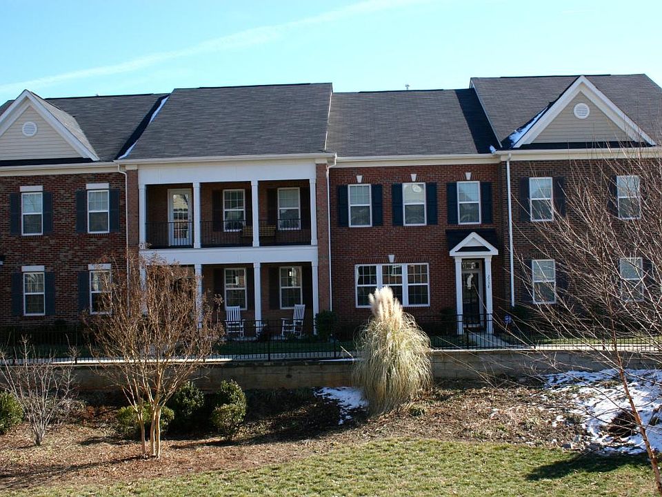 2738 Cloud Mist Circle
