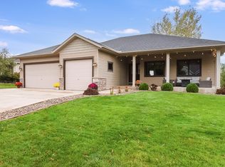 709 Carter Dr, Northfield, MN 55057