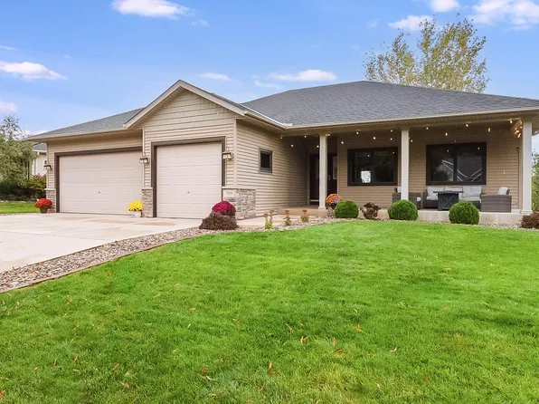 709 Carter Dr, Northfield, MN 55057