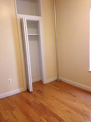 Rented by Lang Realty LLC | media 25