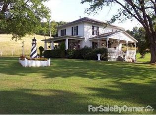 15418 Ripley Rd, Letart, WV 25253