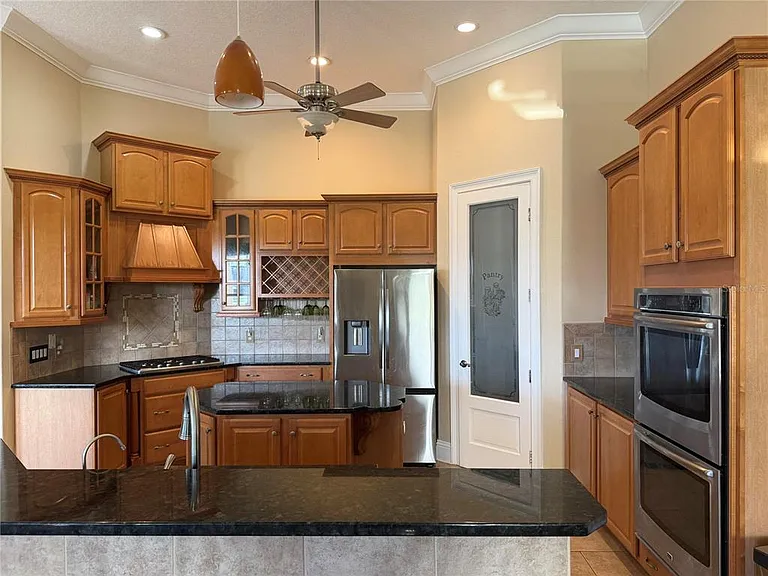 2120 Bunker View Ct — Photo 11
