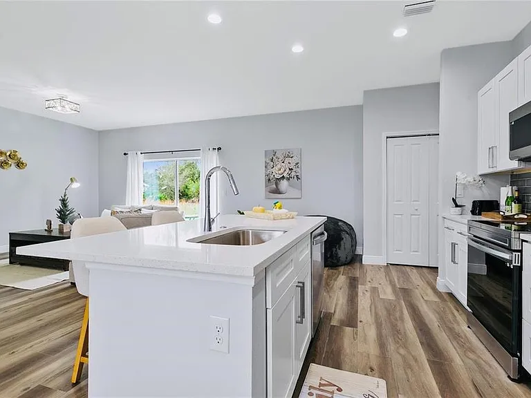 189 Statler St — Photo 12