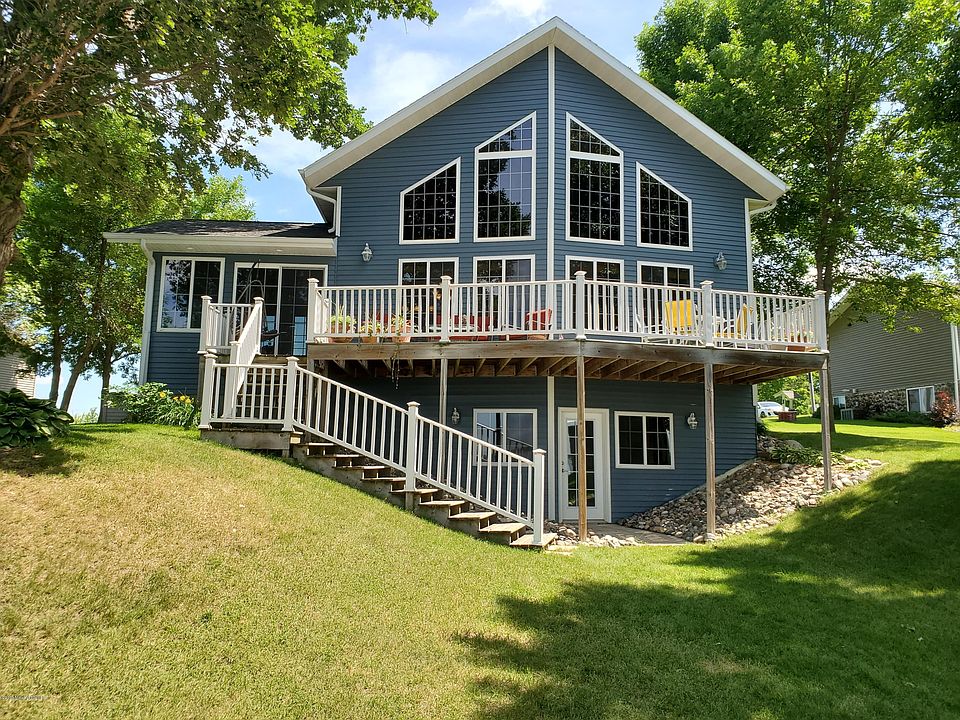 1st image of 45041 Crystal Hills Dr