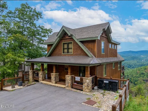 2520 Mountain Holly Way, Sevierville, TN 37862