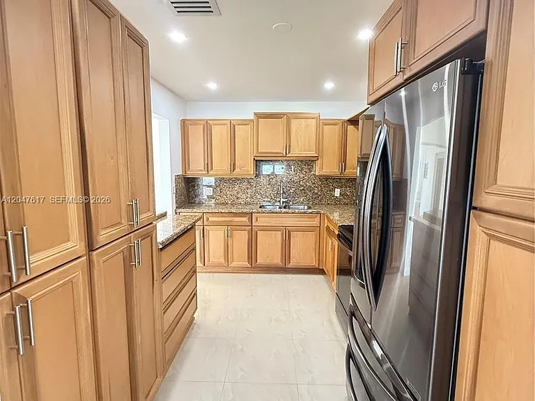 4172 NW 201st St — Photo 9