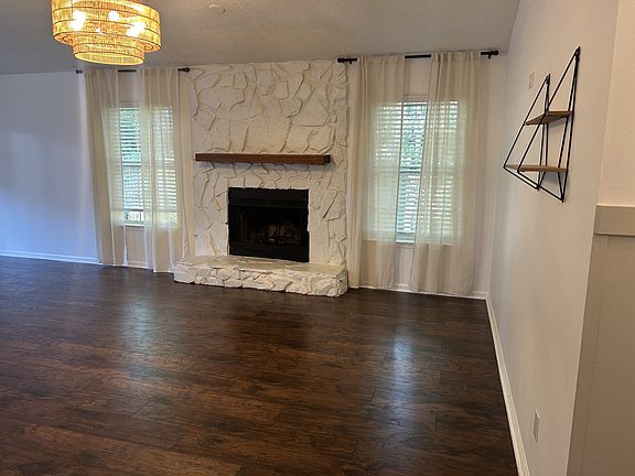 4th image of 1404 San Jose Rd