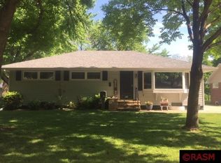 803 Upper Johnson Cir, Saint Peter, MN 56082