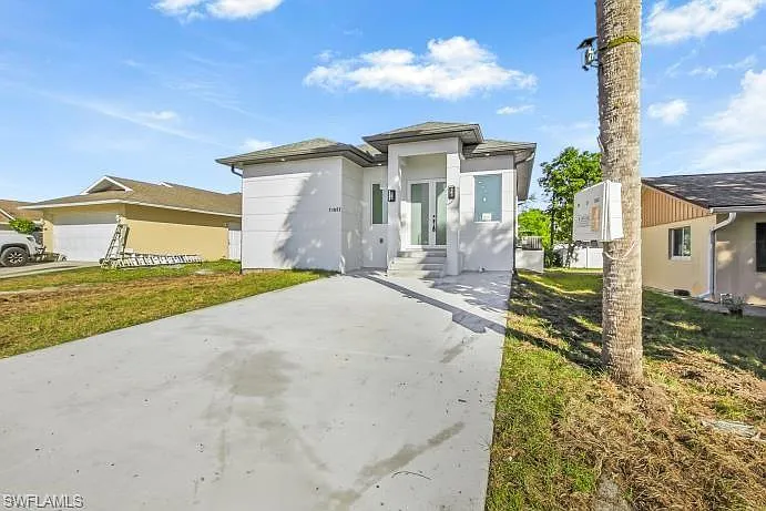 3 bed, 2.0 bath, 1469 sqft, $2,600 — Photo 4
