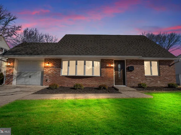 29 Indian Creek Entry, Levittown, PA 19057